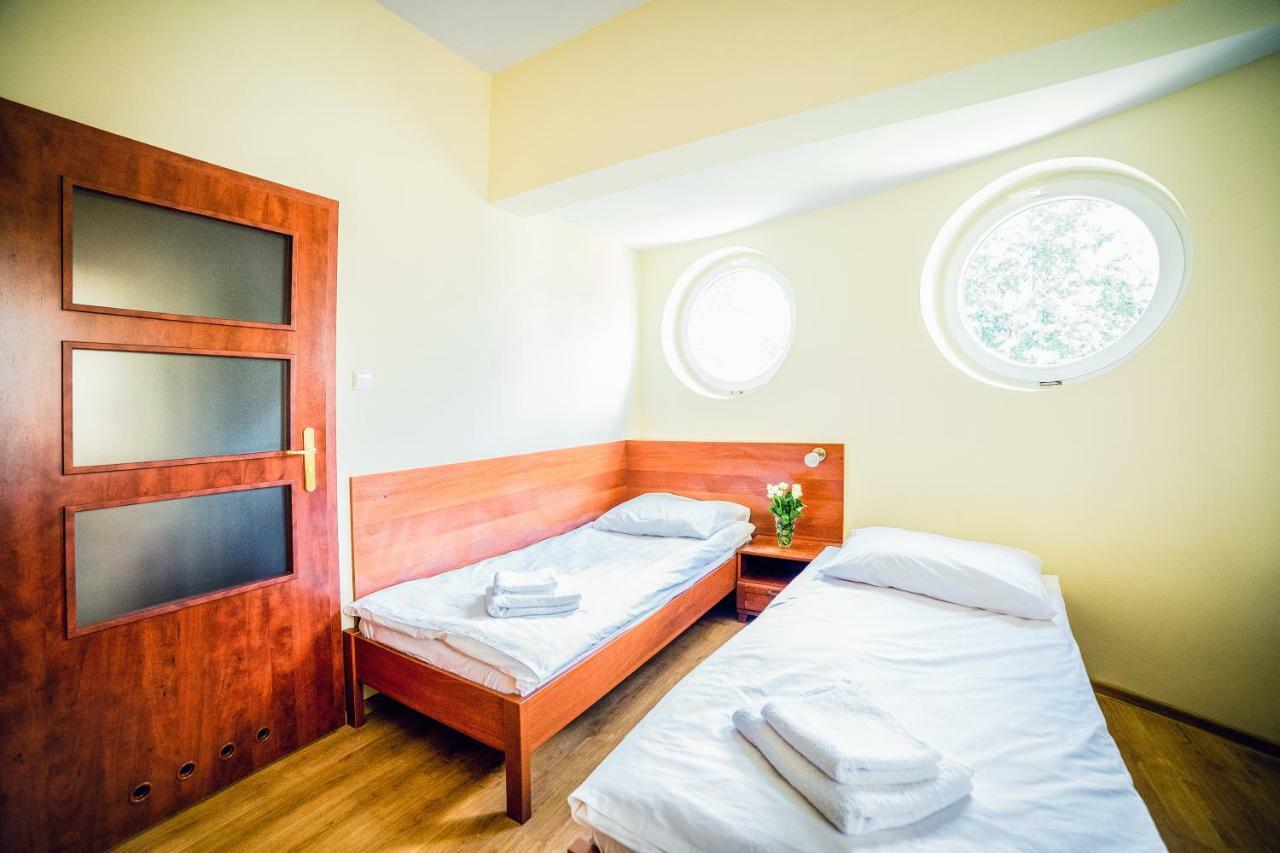 Hotel Hellada Кельце Екстер'єр фото
