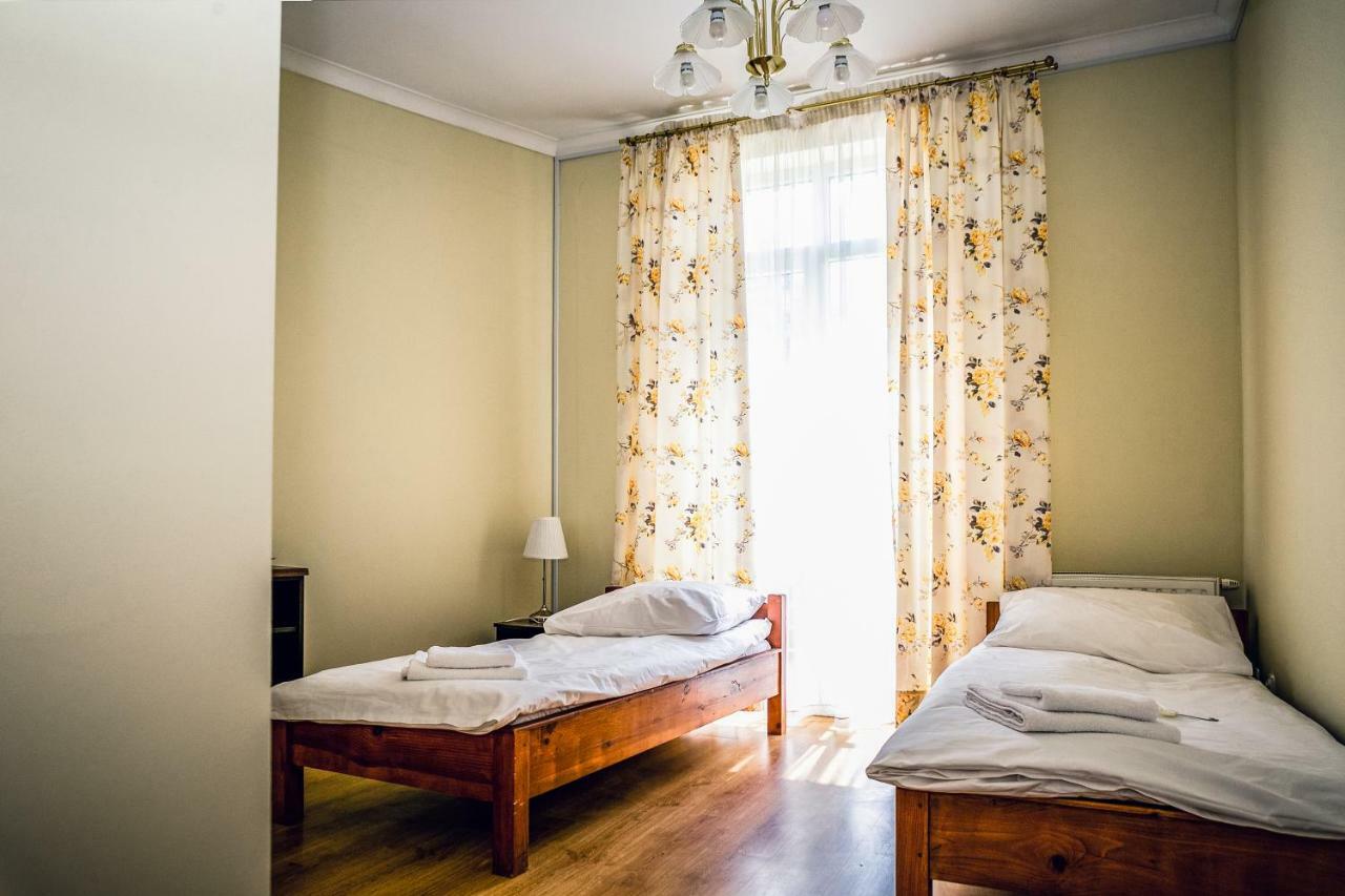 Hotel Hellada Кельце Екстер'єр фото